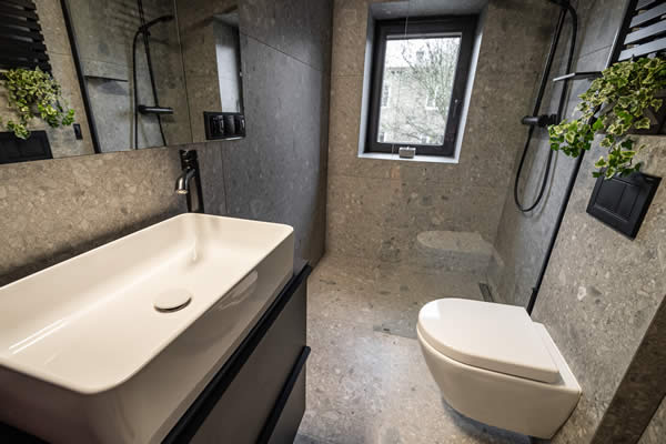 bathroom plumbing